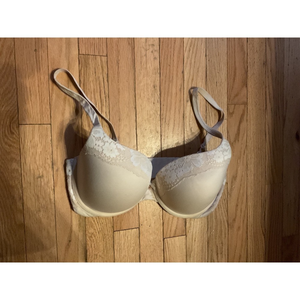 Victorias Secret Bra Sand Nude Color 34DDD‎ T52-40